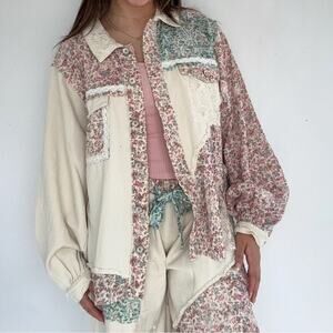Never Worn POL From Eden Cream Embroidered Button Down Size M